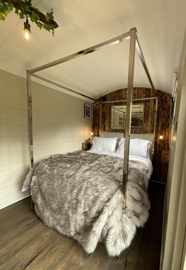 Gillan Creek Retreat Hotell Helston Exteriör bild